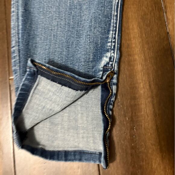 Pistola size 33 Blue Ankle Zipper Cropped Jeans, Distressed, High Rise 5 pocket - Picture 4 of 12